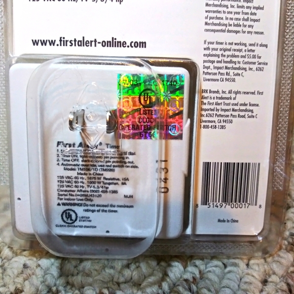 3/$18 First Alert 24-Hour Lighting Timer - Picture 6 of 7
